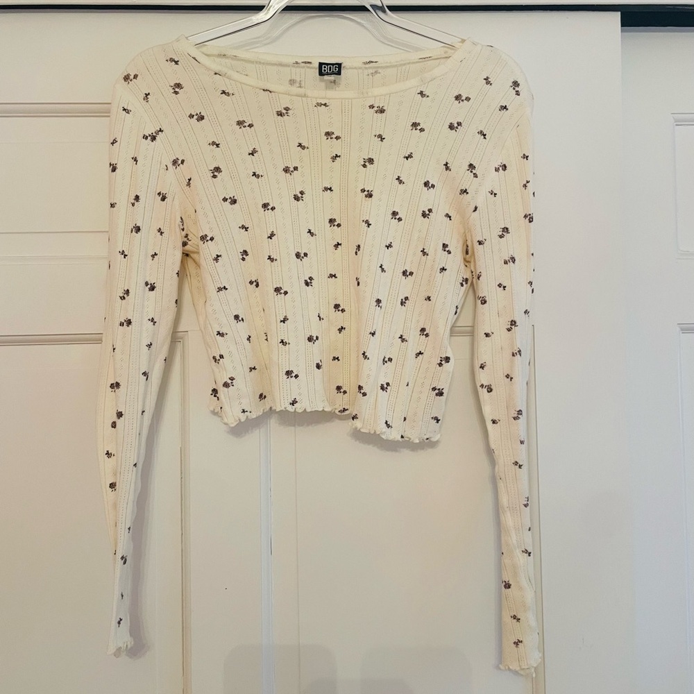Urban Outfitters: Floral Ribbed Crop Top